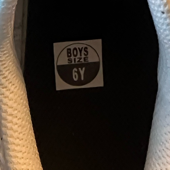 Nike Air Max SYSTM, White/Black/Barely Volt/Vintage Green, size 6Y (NIB) - Picture 9 of 11